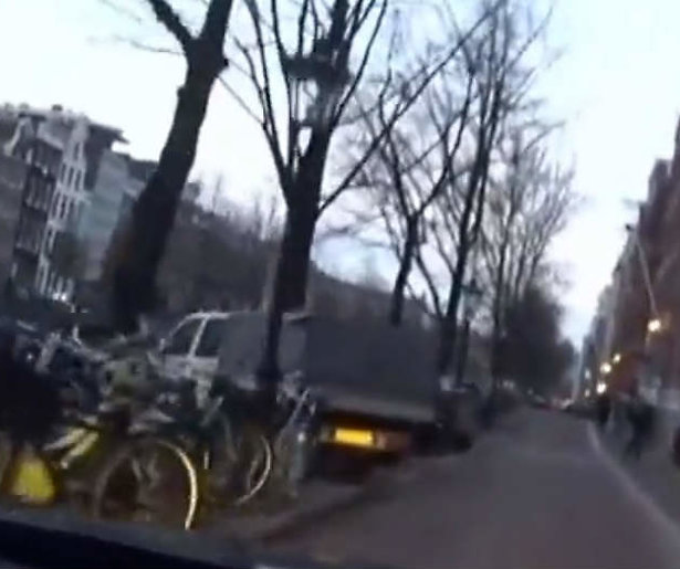 DJ Radio 538 filmt eigen aanrijding