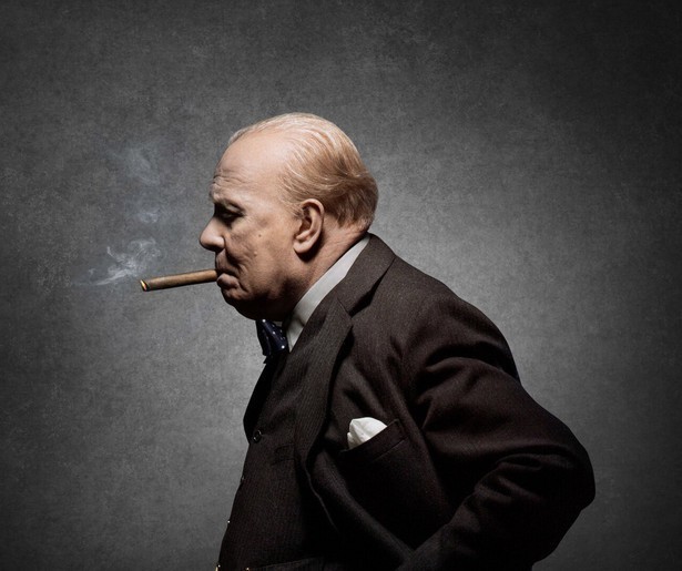 Gary Oldman schittert als Winston Churchill