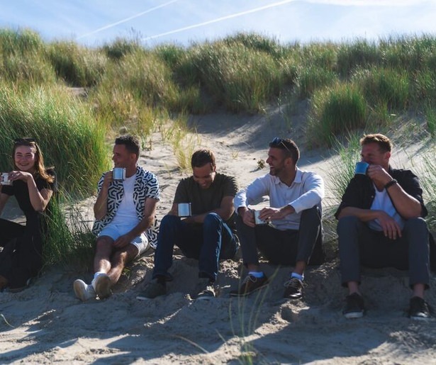 Emma Wortelboer helpt Texelaars de liefde te vinden in Daten in het Dorp: op Texel