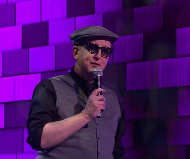 Dave von Raven gaat ook nu weer in duet met een onbekende