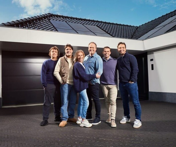 Kijk weer mee in het leven van Frans en Mariska Bauer in De Bauers - 20 Jaar Later