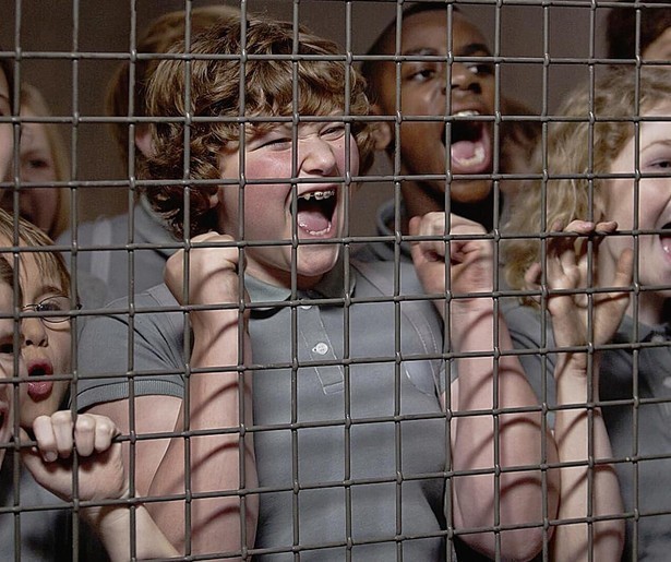 Roeland Fernhout richt de De Club van Lelijke Kinderen op