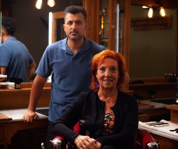 Carry Tefsen blikt terug op haar rijke carrière in seizoensstart De Geknipte Gast