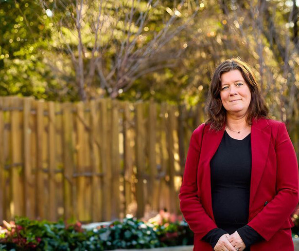 Hartpatiënte Diana krijgt welkome hulp in De Grote Tuinverbouwing