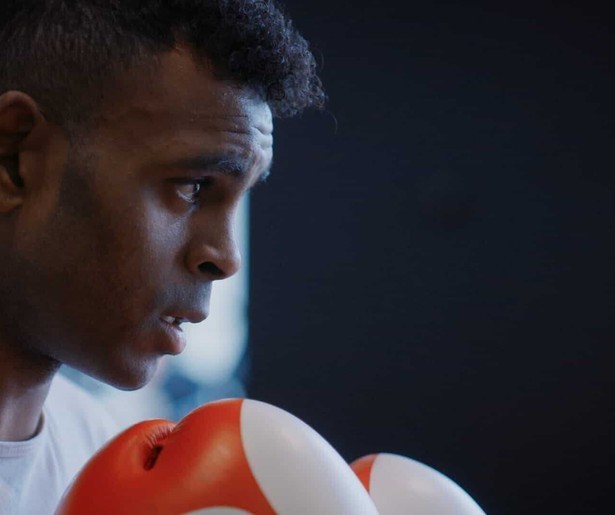 Jurjen Blick potretteert negen personen in zijn bekende poëtische vertelstijl in De Laatste Kans