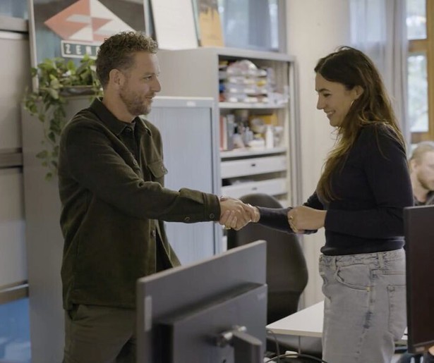 Nadia Moussaid focust zich op de journalistiek in seizoensslot De Onmisbaren