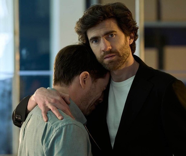 Wie heeft de moord op Simon op zijn geweten in De Ring?