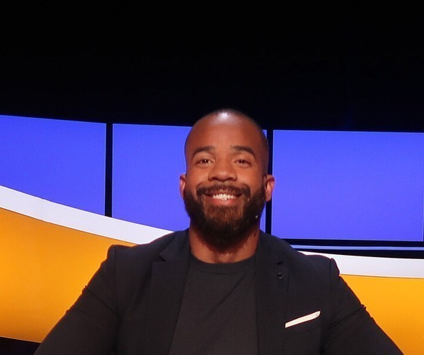 Geen stress voor Dwight van van de Vijver in nieuwe aflevering De Slimste Mens