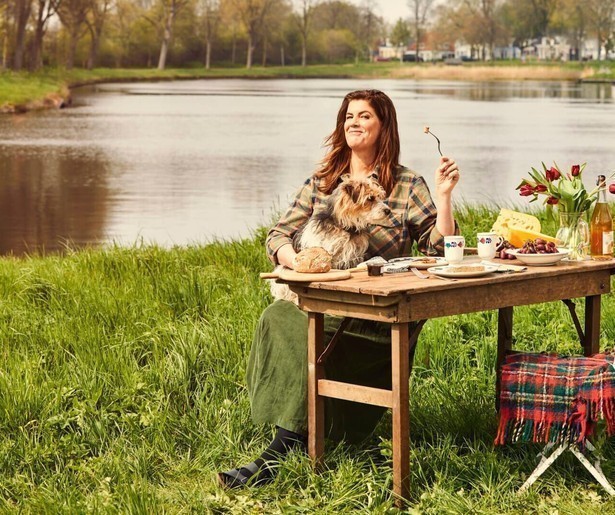 Yvette van Boven maakt in 't Gooi kennis met de duivenbitterbal