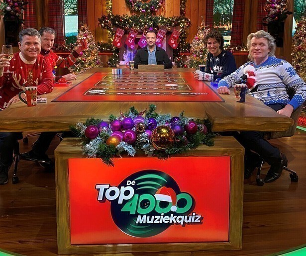 Wolter Kroes en John de Bever testen hun kennis in De Top 4000 Muziekquiz