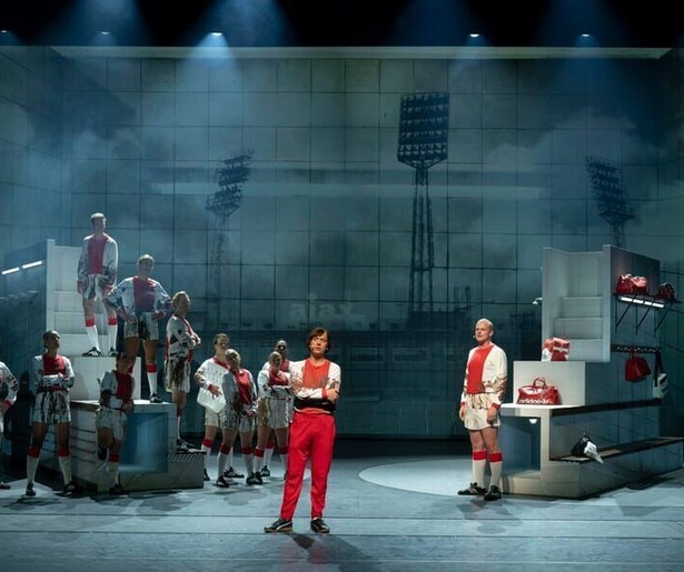 Johan Cruijff-fan Peter Heerschop spreekt makers van 14 De Musical