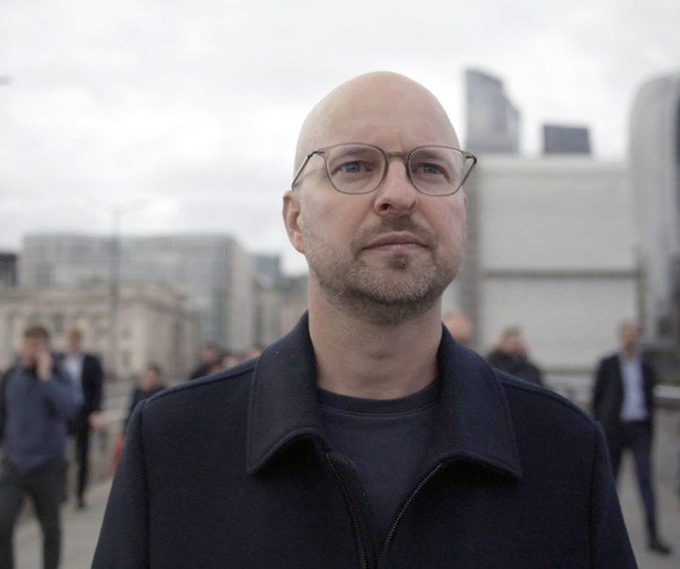 Tim de Wit zoekt uit hoe het Britse zorgstelsel er voor staat na de Brexit in De Wit en de Brit