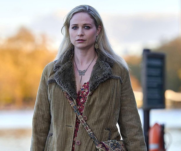 Agent Sadie Byrne wint vertrouwen in Deceit