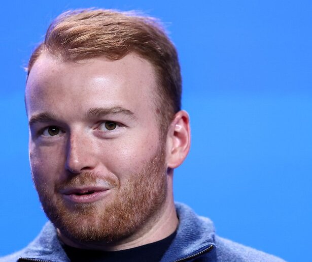 Alle ogen zijn tijdens deze Paralympische Winterspelen gericht op ijshockeyer Declan Farmer