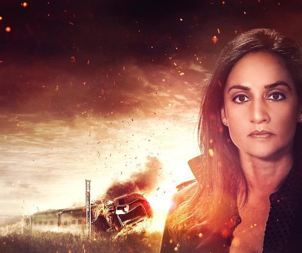 Kendra onderzoekt een treinramp in het tweede seizoen Departure