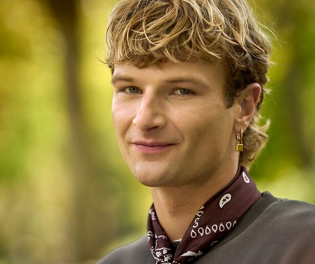 Claire Bender wil een hartig woordje spreken met Sebastián Mrkvicka in Dertigers