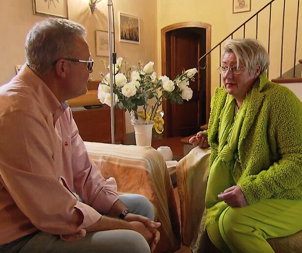 De TV van gisteren: Desiree ziet vertrek in B&B Vol Liefde totaal niet aankomen