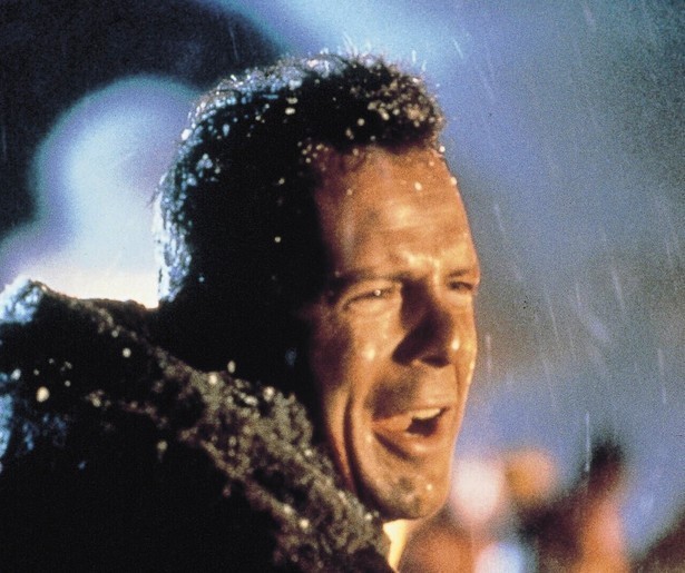 Bruce Willis zet de boel op stelten in actieklassieker Die Hard