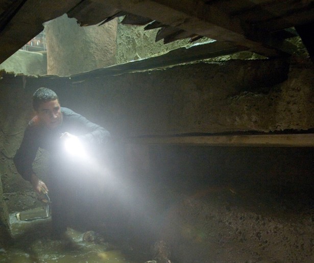 Shia LaBeouf verdenkt buurman van moord in Disturbia