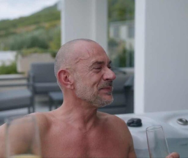 Married at First Sight: Ferenc laat Dominik huilen in het bubbelbad