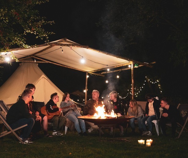 Oplaaiende gevoelens en pittige opdrachten in Down the Road