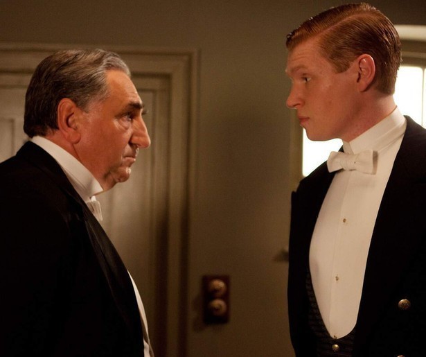 Thomas en Jimmy worden betrapt in Downton Abbey