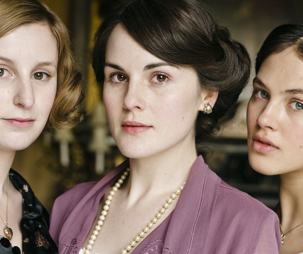 Edith en Rose bezoeken Londen in Downton Abbey