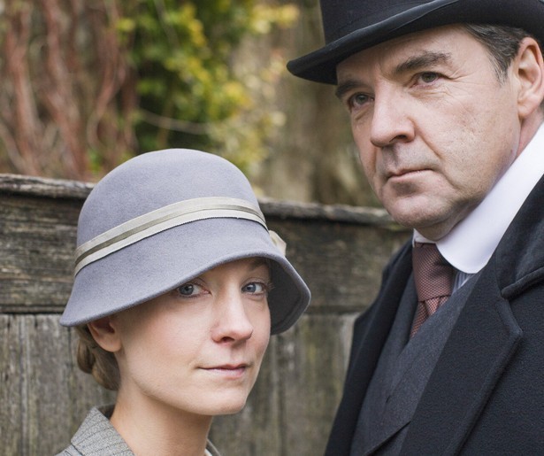 De Crawley-dochters twijfelen over de juiste huwelijkskandidaat