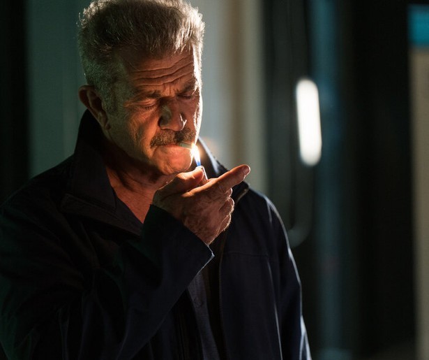 Vince Vaughn en Mel Gibson beroven criminelen in Dragged Across Concrete