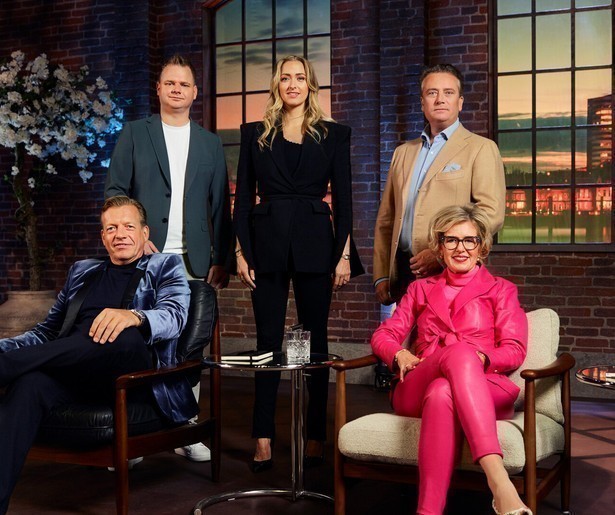 Wat bieden de zakenlui voor een onkantelbaar dienblad in Dragons' Den?