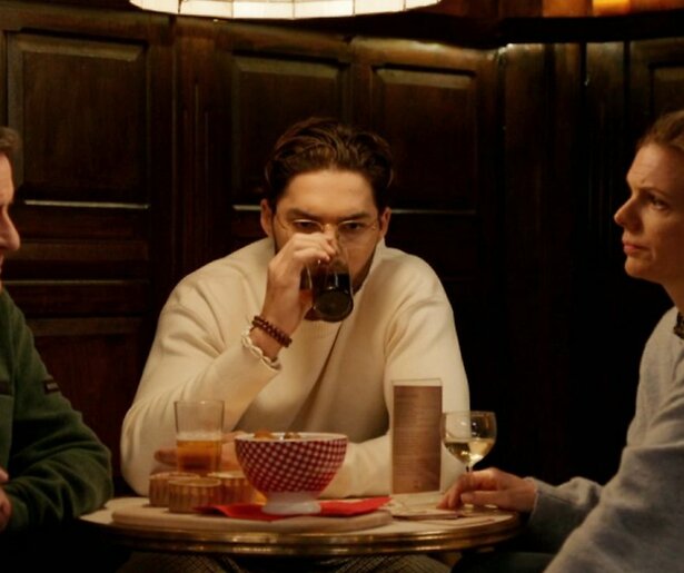 Henk geeft Jonathan voor het eerst vaderlijk advies in GTST