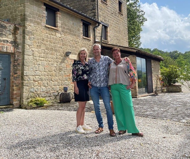 Carrie ten Napel neemt Rick en Ingrid mee naar Le Marche in herhaling Droomhuis Gezocht