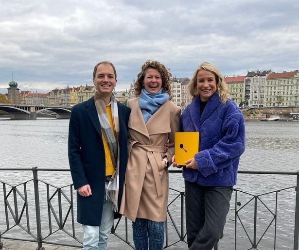 Ymke en Lennart reizen in Droomhuis Gezocht af naar het prachtige Praag