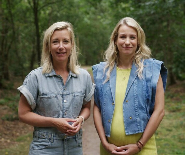 Carrie ten Napel en Dionne Stax halen herinneringen op in herhaling Droomhuis Gezocht