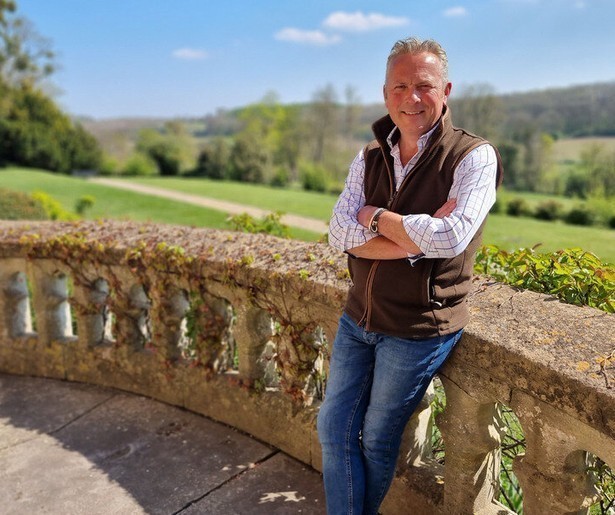 Jonnie Irwin bezoekt weer bijzondere locaties in Droomhuis op het Platteland