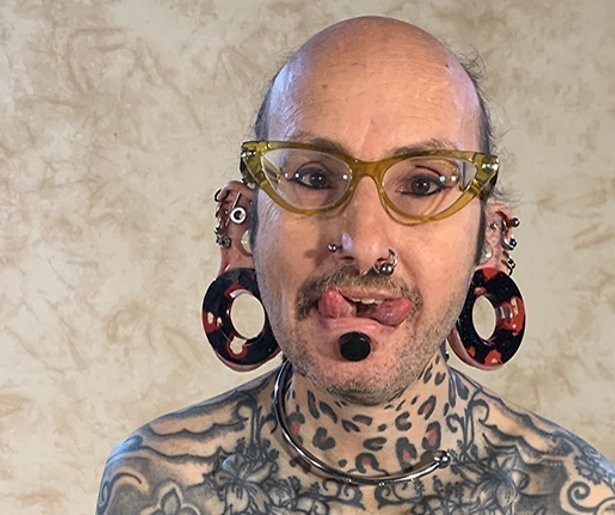 Versiering of verminking?