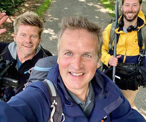 De TV van gisteren: Dwars door de Lage Landen is enorme hit 