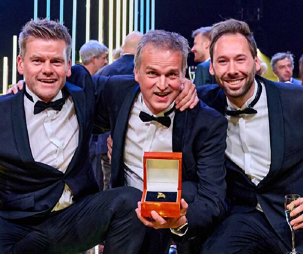 Ontdek de eerste tussenstand en breng jouw stem uit voor de Gouden Televizier-Ring 2025!