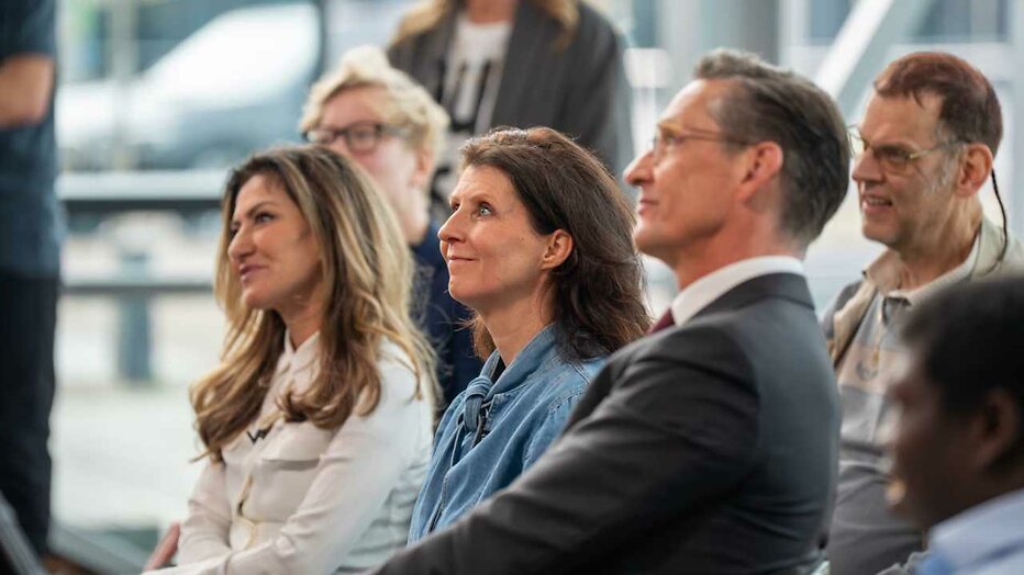Dilan Yesilgö, Esther Ouwehand en Joost Eerdmans in Een Buitengewoon Gesprek