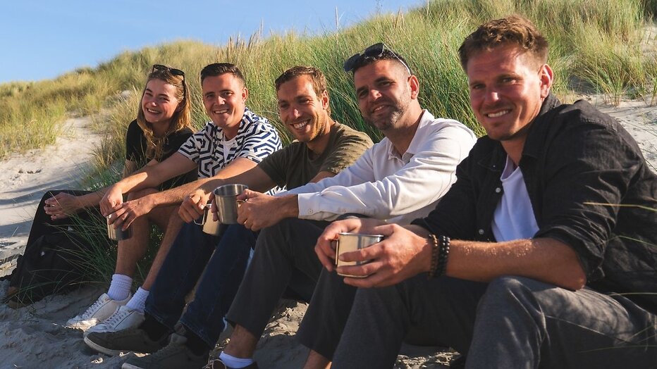 Emma Wortelboer en de heren van Daten in het Dorp: op Texel