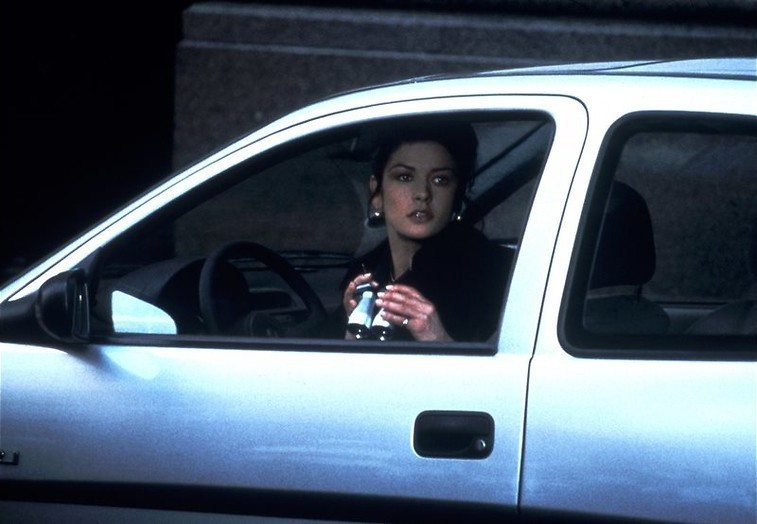 Catherine Zeta-Jones en de laserstralen Catherine Zeta-Jones en de laserstralen