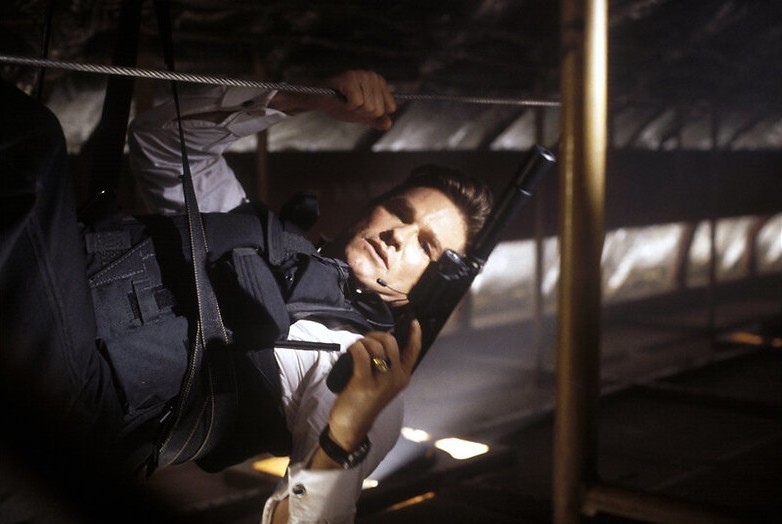 Kurt Russell knokt met kapers Kurt Russell knokt met kapers
