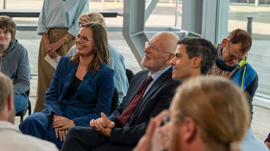 Rob Jetten, Mirjam Bikker en Frans Timmermans voor Een Buitengewoon Gesprek