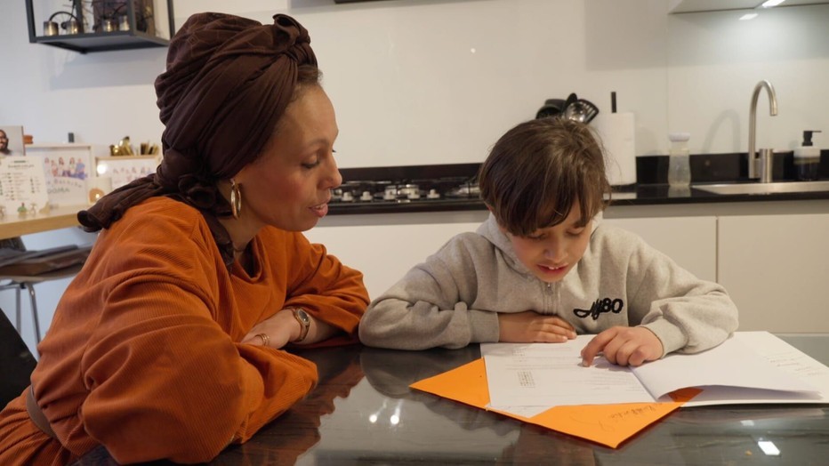 De familie Bakhcha in Een Huis Vol