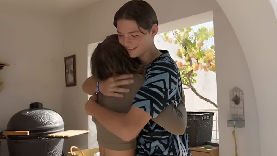 Aida & Sven (Een Huis Vol Emigreert)