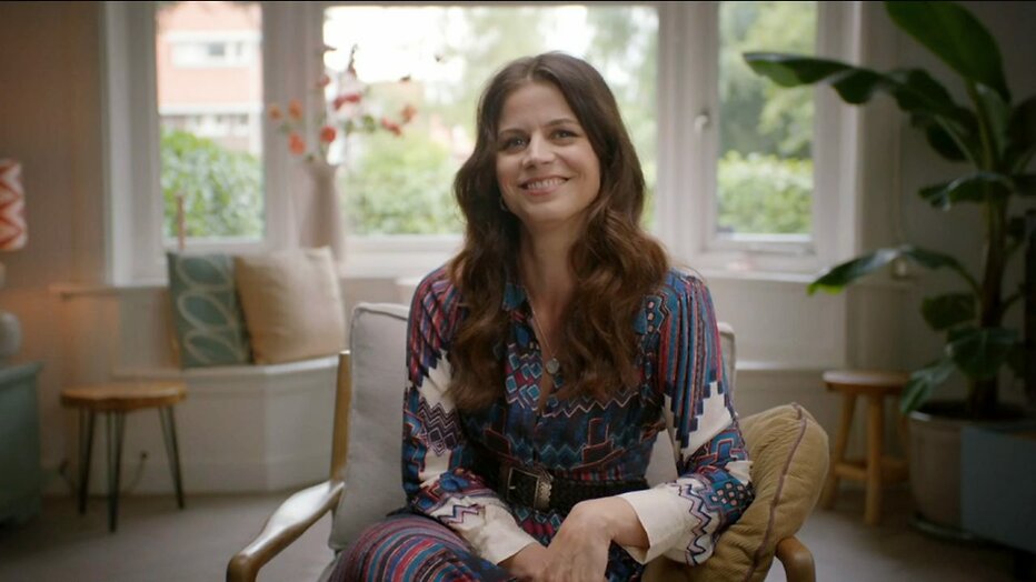Elise Schaap in Bla Bla Bla met Schaap Elise Schaap in Bla Bla Bla met Schaap