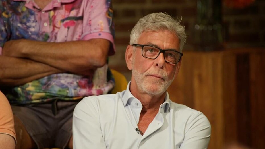 Eric in de reünie van B&B Vol Liefde.