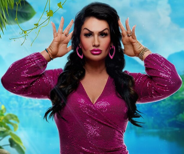 Louisa Janssen bijt van zich af in reünie Echte Meisjes in de Jungle: 'Nu is het klaar met die hele jungle'