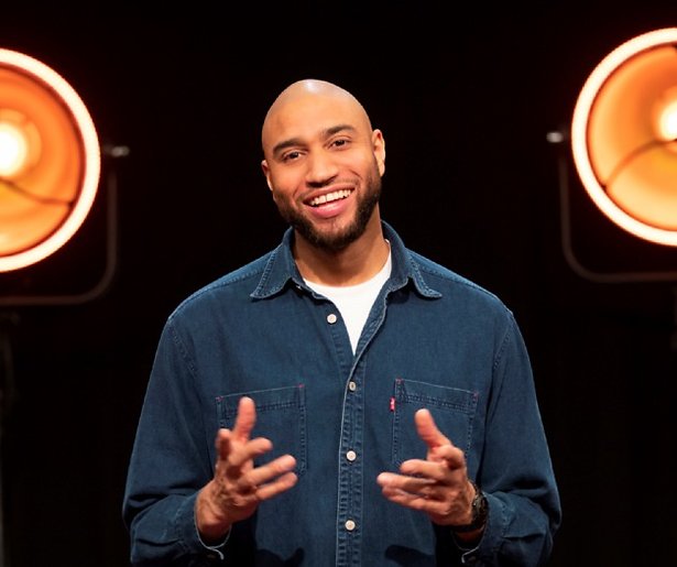 Edson da Graça presentator van taboedoorbrekend Gewoon Bloot