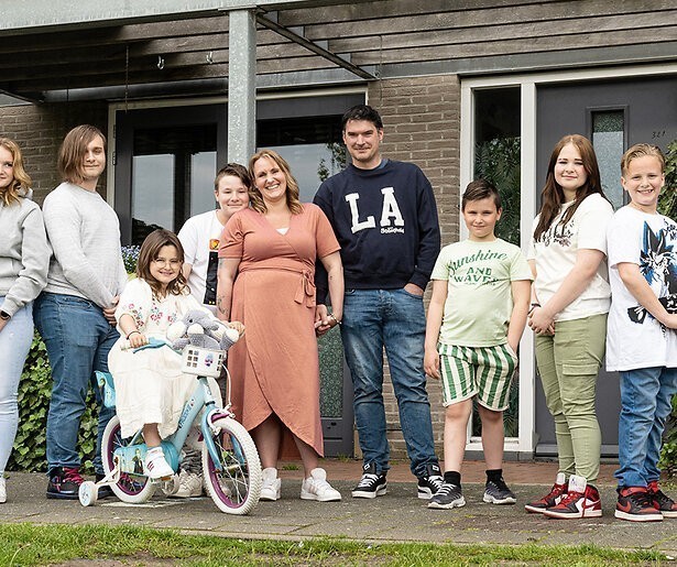Priscilla Wildeman van Een Huis Vol bevallen van achtste kind: 'Genieten in alle stilte'